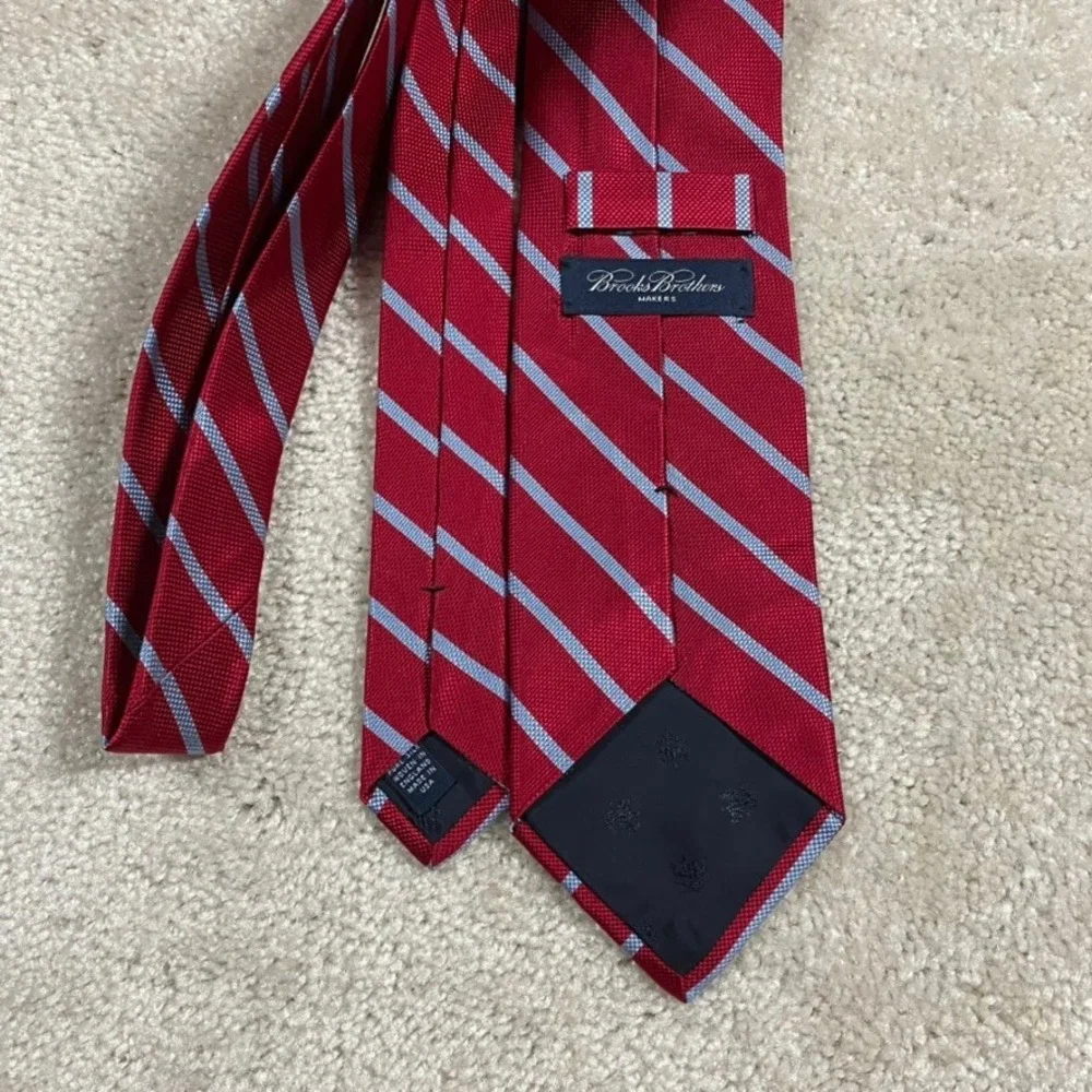 Brooks Brothers Tie Silk Red Blue Diagonal Stripe Woven England USA Ivy Prep